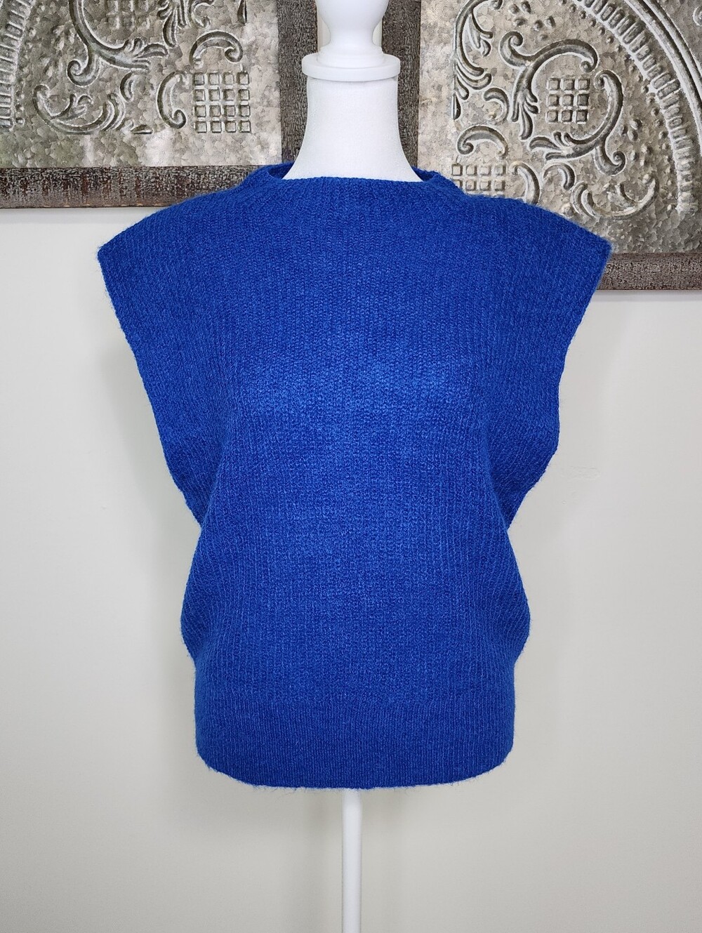 Banana Republic Cobalt Blue Wool & Alpaca Blend Sleeveless Sweater Top Medium